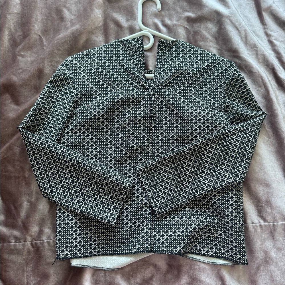 ZARA Black White Long Sleeve Geometric Print Top S Modern Workwear Minimalist